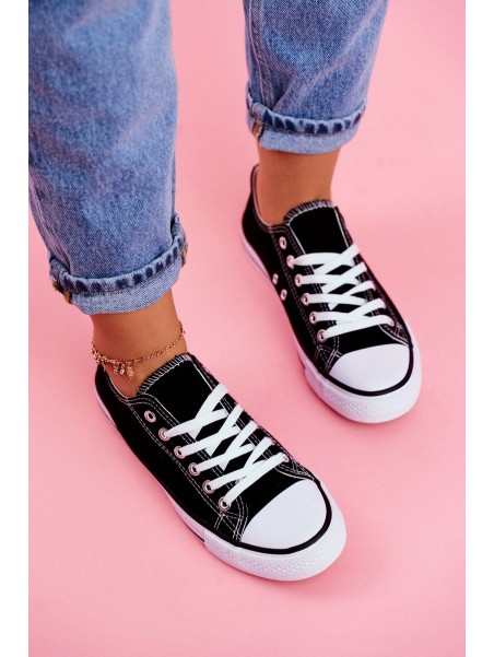 Women's Classic Sneakers Black With White Sole Omerta