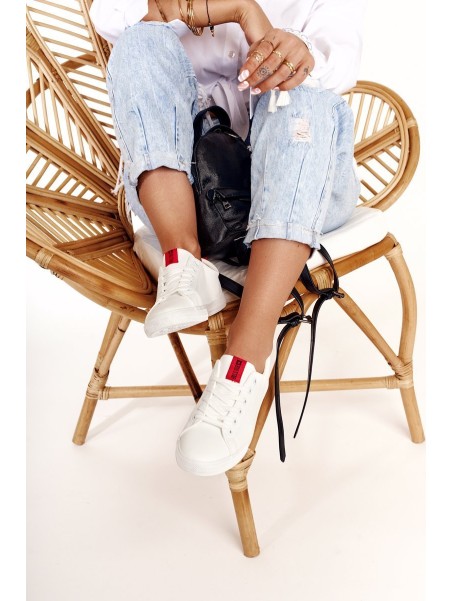 Women's Leather Sneakers With A Ribbon BIG STAR DD274685 White