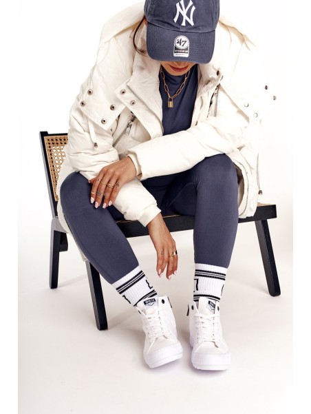 Women's High Sneakers On A Chunky Sole BIG STAR FF274241 White