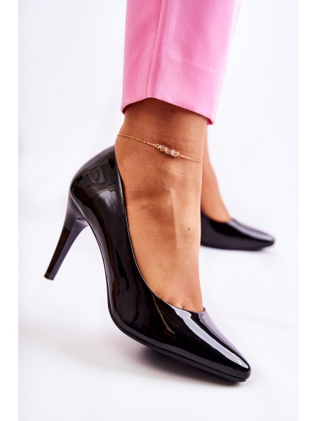 Classic Lacquered Studs Black Magically