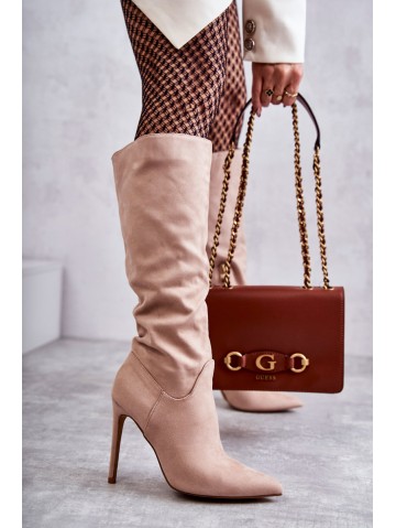 Klasikiniai zomšiniai juodi batai ant smėlio spalvos Ameya