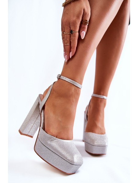 Women's Sandals Glitter On a Heel silver Rosel
