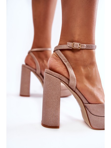 Women's Sandals Glitter On a Heel golden Rosel