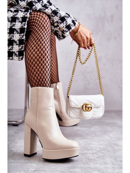 Smooth Leather Booties On A Bar Beige Kaysa