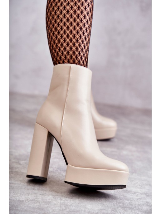 Smooth Leather Booties On A Bar Beige Kaysa Smooth Leather Booties On A Bar Beige Kaysa