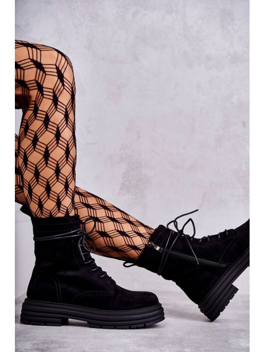 Moteriški zomšiniai batai, surišti juodai Afra