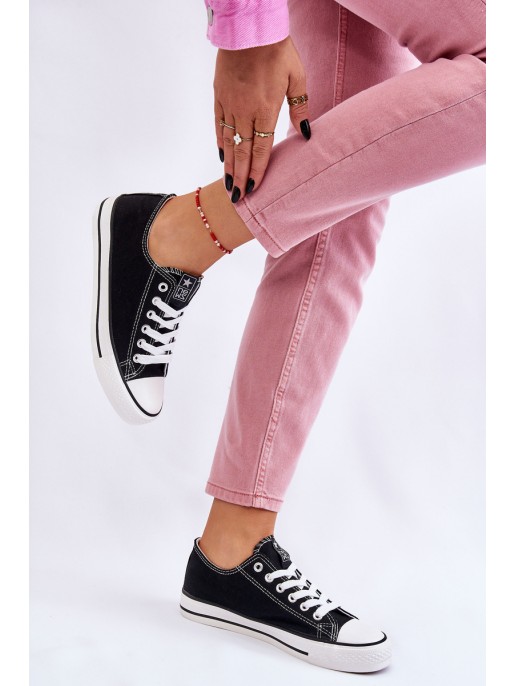 Women's Classic Sneakers Black and White Ecoma