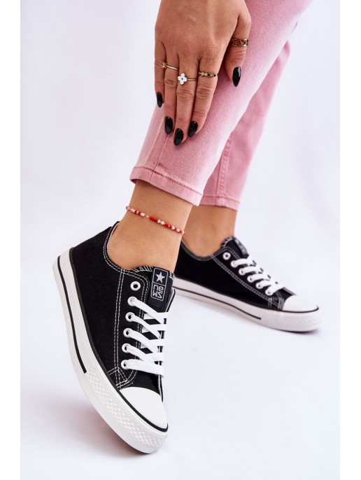 Women's Classic Sneakers Black and White Ecoma