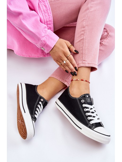 Women's Classic Sneakers Black and White Ecoma