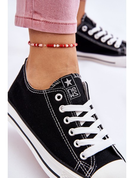 Women's Classic Sneakers Black and White Ecoma