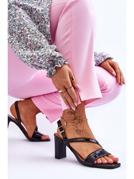 Women's Lacquered Sandals On Heel Black Carrie