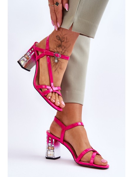 Lakuoti sandalai ant dekoratyvinio kulno D&A CR-232 fuksija