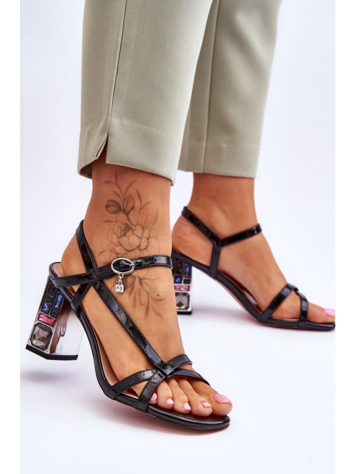 Lacquered Sandals On A Decorative Heel D&A CR-232 Black Lacquered Sandals On A Decorative Heel D&A CR-232 Black