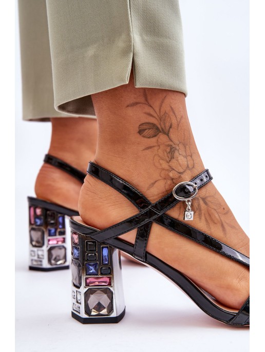 Lacquered Sandals On A Decorative Heel D&A CR-232 Black Lacquered Sandals On A Decorative Heel D&A CR-232 Black