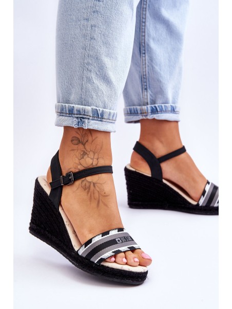 Patogūs moteriški sandalai su pleištais Big Star LL274877 juodi