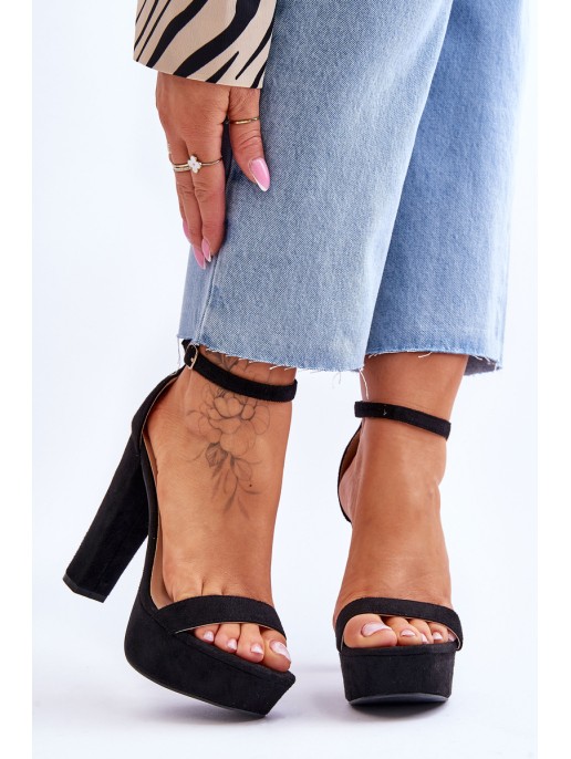 Comfortable Suede Sandals On A High Heel Black Essence