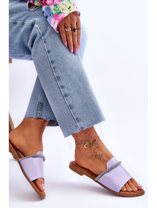 Elegantiški plokščiakulniai violetiniai termenai Elegantiški plokščiakulniai violetiniai termenai