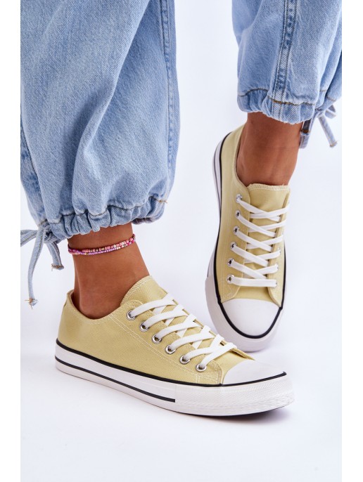 Classic Low Women's Sneakers Yellow Vegas