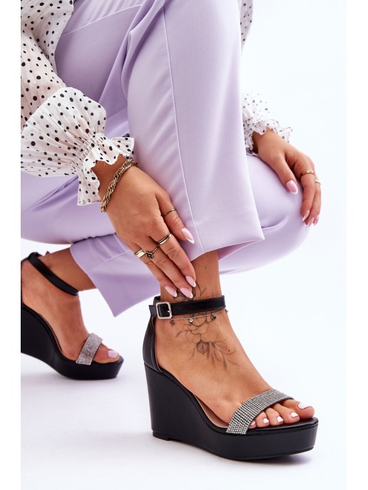 Fashionable Leather Wedge Sandals Black Arwen Fashionable Leather Wedge Sandals Black Arwen