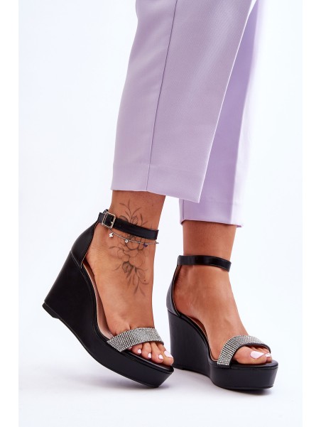 Madingi odiniai pleištiniai sandalai, juodi Arwen