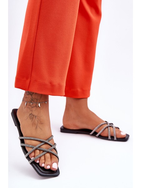 Moteriški sandalai su dirželiais su kalnų krištolais Juoda Leomi