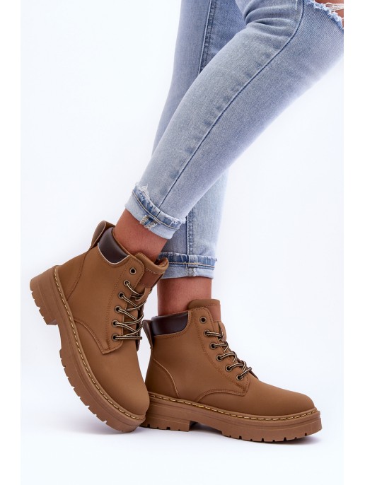 Moteriški dygsniuoti batai su pamušalu Corbin tamsiai smėlio spalvos Moteriški dygsniuoti batai su pamušalu Corbin tamsiai smėlio spalvos