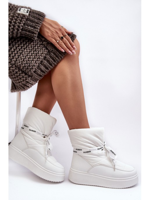 Women's Snow Boots With Decorative Lacing White Siracna Women's Snow Boots With Decorative Lacing White Siracna