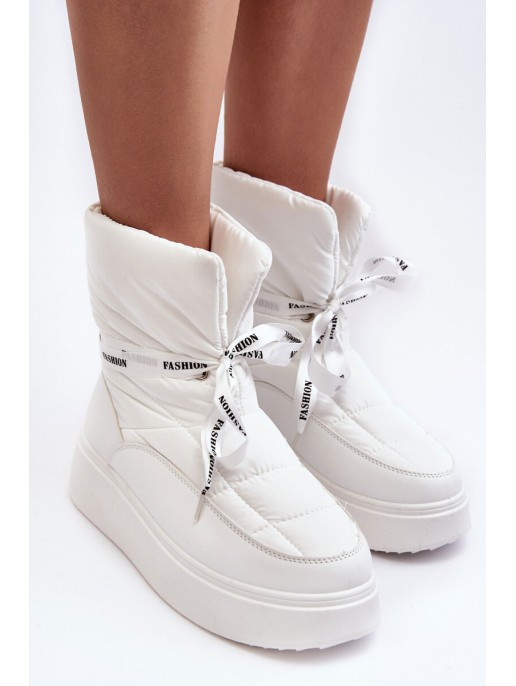 Women's Snow Boots With Decorative Lacing White Siracna Women's Snow Boots With Decorative Lacing White Siracna