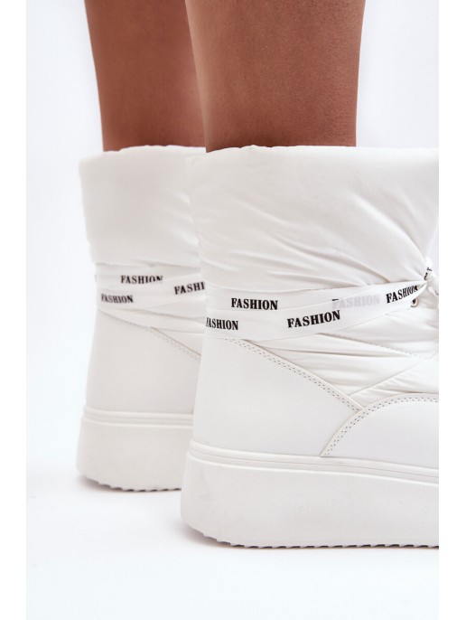 Women's Snow Boots With Decorative Lacing White Siracna Women's Snow Boots With Decorative Lacing White Siracna