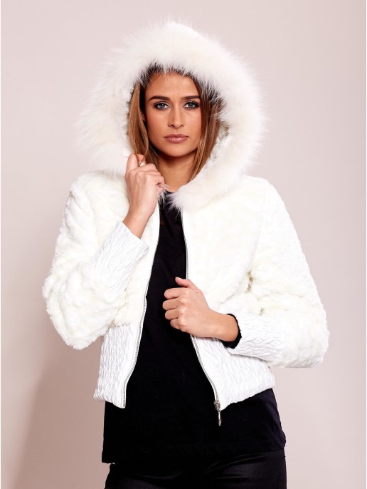 Striukė-AT-KR-K31.24P-balta