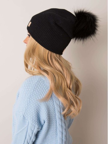 Czapka-JK-CZ-15.70-czarny 2