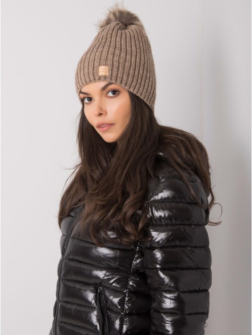 Czapka-JK-CZ-24.30-ciemny bezowy Czapka-JK-CZ-24.30-ciemny bezowy