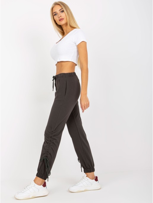 Spodnie dresowe-RV-DR-7943.19-ciemny khaki Spodnie dresowe-RV-DR-7943.19-ciemny khaki