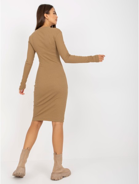Sukienka-EM-SK-672.04P-camelowy