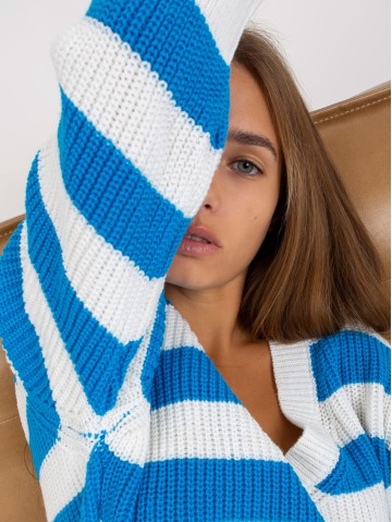 Sweter-LC-SW-8030.29P-biało-niebieski 2