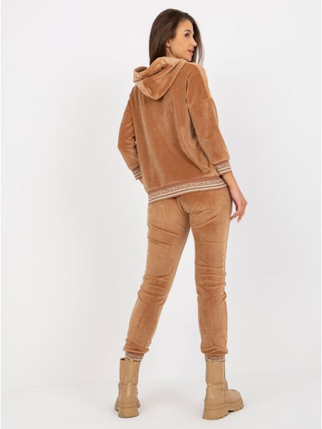 Komplet-RV-KMPL-8286.40-camelowy