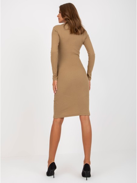 Sukienka-EM-SK-671.23P-camelowy