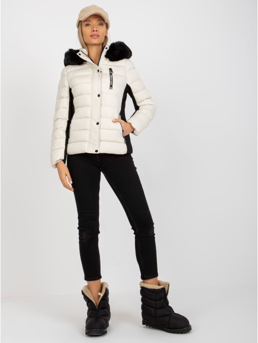 Striukė-NM-KR-BS-202.44P-šviesiai smėlio spalvos Striukė-NM-KR-BS-202.44P-šviesiai smėlio spalvos