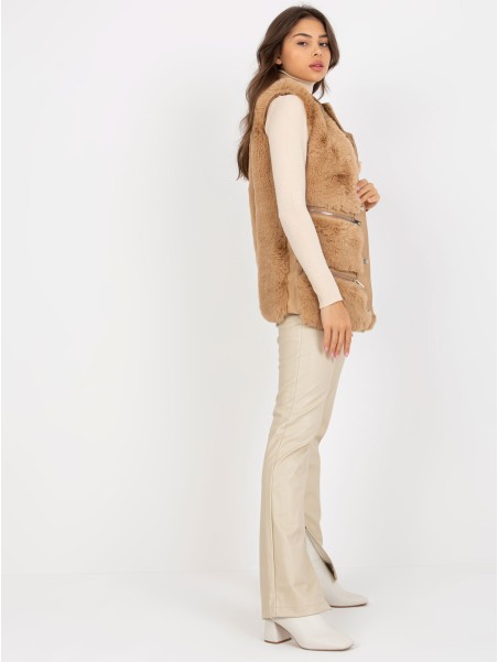 Kamizelka-AI-KZ-TR2021.69-camelowy