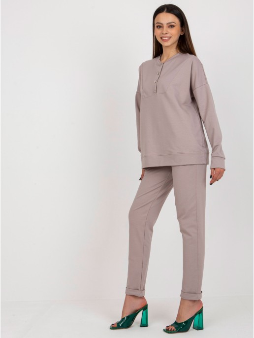 Laisvalaikio kostiumas-LK-KMPL-509291.57-tamsiai smėlio spalvos Laisvalaikio kostiumas-LK-KMPL-509291.57-tamsiai smėlio spalvos