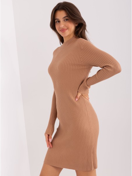 Sukienka-PM-SK-PM319.19-camelowy
