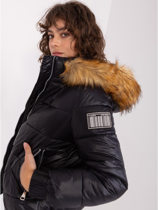 Striukė-NM-KR-TR8177.99P-juoda Striukė-NM-KR-TR8177.99P-juoda