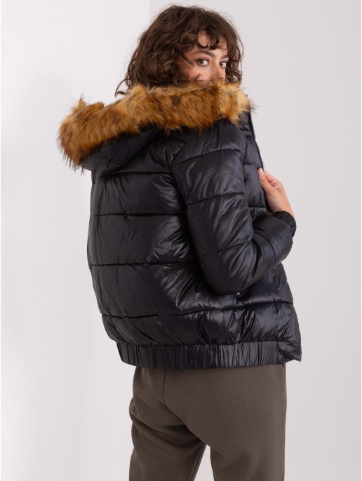 Striukė-NM-KR-TR8177.99P-juoda Striukė-NM-KR-TR8177.99P-juoda