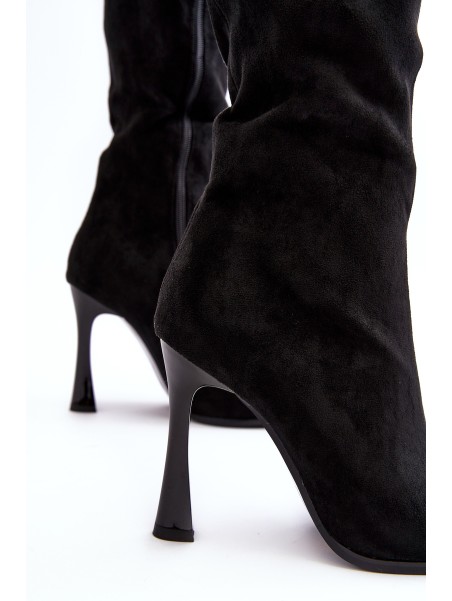 Moteriški batai su kailiu pamušalu juodi Isot