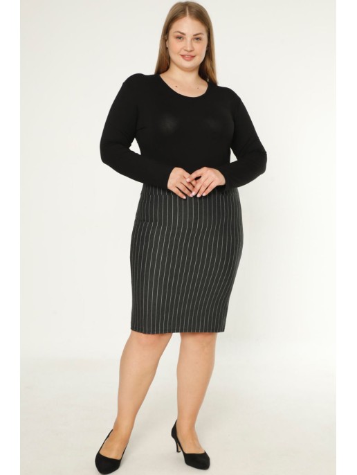 Черная полосатая юбка