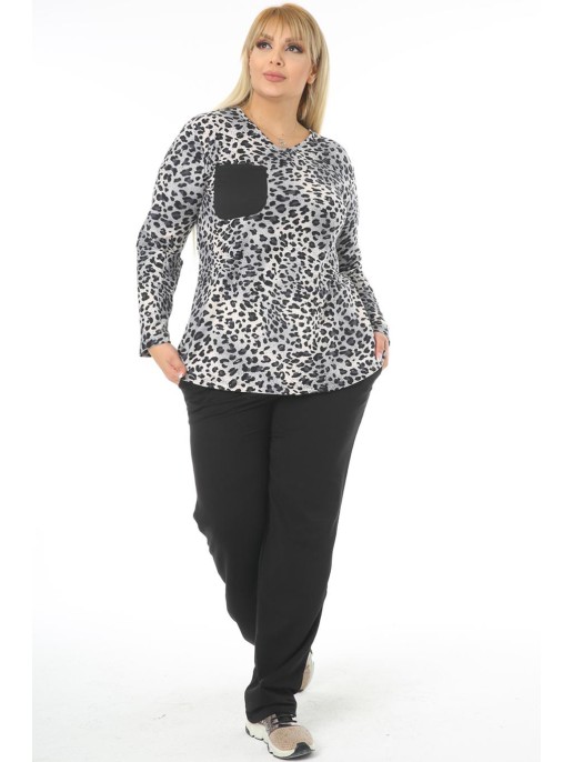 Удобный костюм для отдыха с узорами...