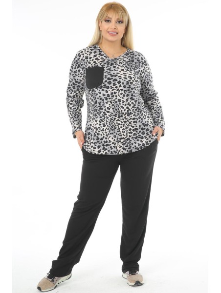 Mugav loomakarva mustritega vabaaja ülikond