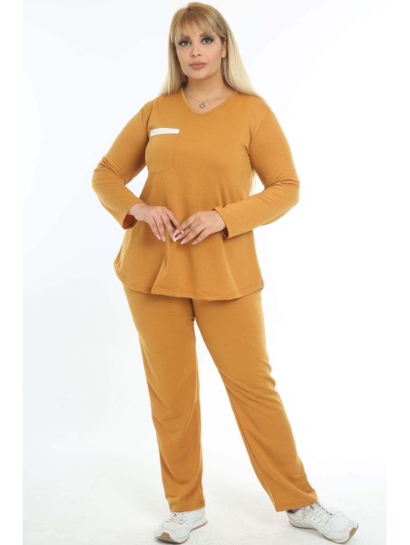 Kollane vabaaja ülikond