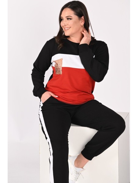 Naiste ülikond sportimiseks ja vaba aja veetmiseks