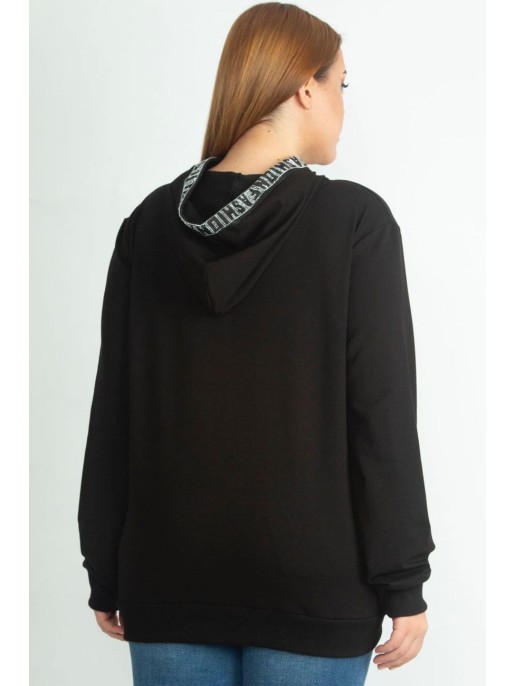 Stilīga melna kapuce ar kabatām Stilīga melna kapuce ar kabatām